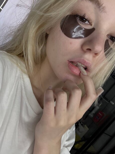 Blake Blaze With Chanel Cherry