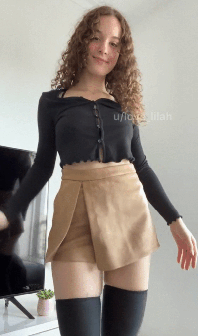 Zoey Wicked Fingers Misty Moans Pussy